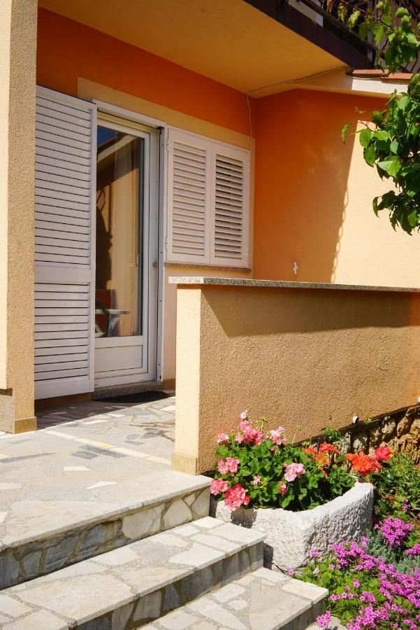 Apartments Sanja Cres Exterior photo
